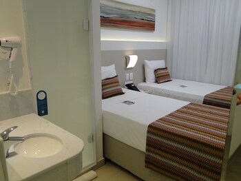 Bristol Easy Hotel - Reta da Penha Bristol Easy Hotel - Reta da Penha