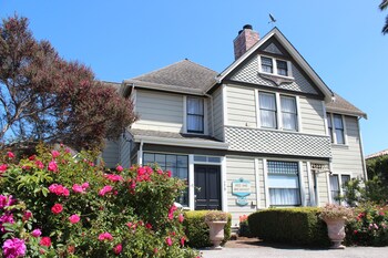 Nantucket Whale Inn Nantucket Whale Inn