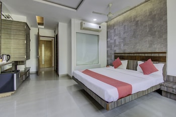 OYO 1000 Hotel Admiral Suites OYO 1000 Hotel Admiral Suites