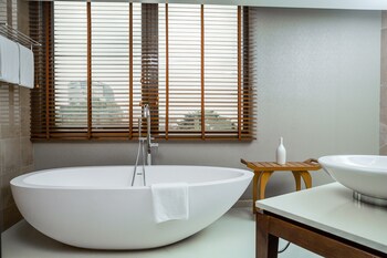 Executive Suite, 1 King Bed