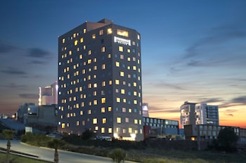 Staybridge Suites San Luis Potosi Staybridge Suites San Luis Potosi