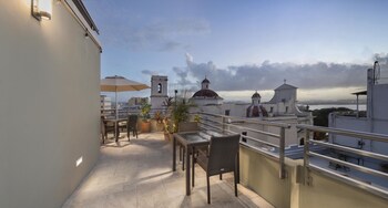 Decanter Hotel Decanter Hotel