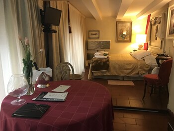 Prenota Hotel Suite S. Andrea