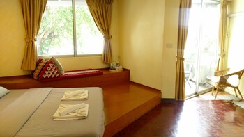 Bed in 6 beds Female dormitory