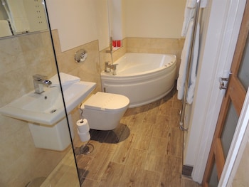 Double or Twin Room, Ensuite (Countisbury Room)