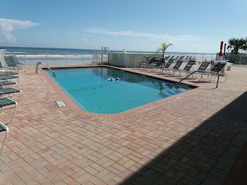 Holiday Shores Beach Club Holiday Shores Beach Club