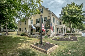 White Birch Inn of North Conway White Birch Inn of North Conway