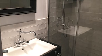 Double Room, 1 Double Bed
