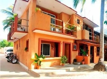 Suites Playa La Ropa Hotel El Pirata Suites Playa La Ropa Hotel El Pirata