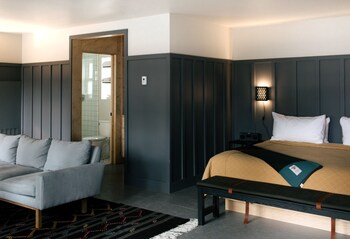 The Coachman Hotel The Coachman Hotel