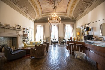 AdAstra Suites AdAstra Suites