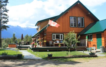 Heavens Edge Mountain Lodge Heavens Edge Mountain Lodge