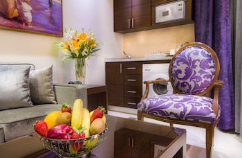 One bed in Mix Dormitory suite