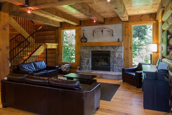 Tremblant Mountain Chalets Tremblant Mountain Chalets