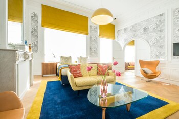 Raphael Suites Raphael Suites