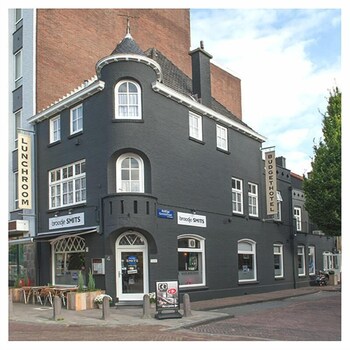 Hotel-O-Theek de Zwaan / Budgethotel Hotel-O-Theek de Zwaan / Budgethotel