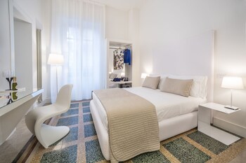 Home Boutique Luxury & Design Home Boutique Luxury & Design