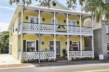 Inn On the Avenue in New Smyrna Beach, Florida