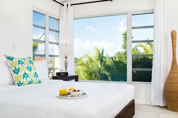 The Oasis at Grace Bay The Oasis at Grace Bay