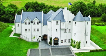 Glenskirlie House & Castle, Haggs