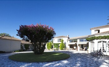 tarifs reservation hotels Domaine de Larchey