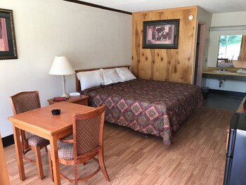 Daniel Boone Motor Inn in Pikeville, Kentucky