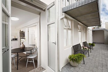 Superior Apartment 002 (Snofellsjokull)