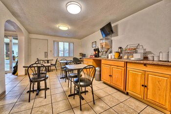 University Inn Reno University Inn Reno