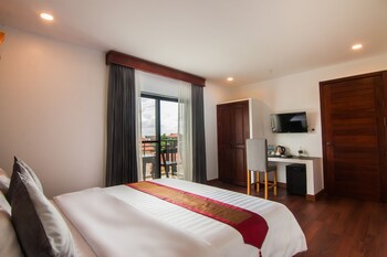 Pokój dwuosobowy typu Superior, balkon, widok na ogród