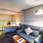 能量旅店 - 台北西門館