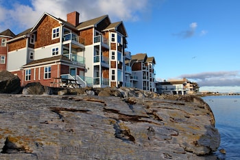 Tides Inn & Suites in Port Townsend, Washington