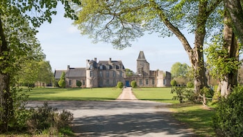 tarifs reservation hotels Château du Bois Guy, The Originals Collection (Relais du Silence)