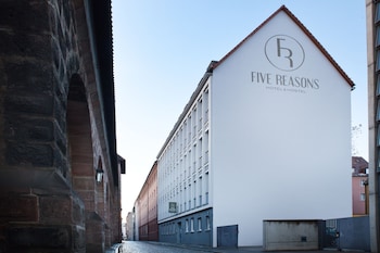 Five Reasons Hotel & Hostel Five Reasons Hotel & Hostel
