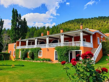 Hospedium Hotel Val de Pinares Hospedium Hotel Val de Pinares