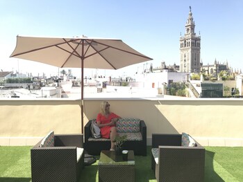Q&Q Cathedral Suites Sevilla Q&Q Cathedral Suites Sevilla