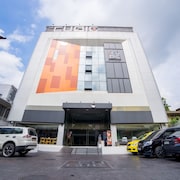 曼谷水門立方酒店