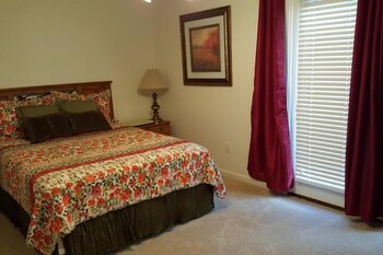 Vacation Homes by Rumbling Bald Resort