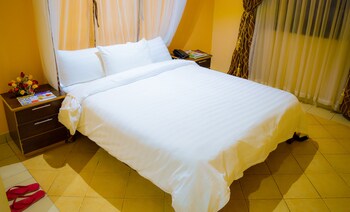 Fourth Parklands Guest House & Conference Fourth Parklands Guest House & Conference