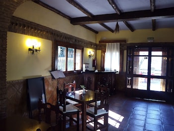 Hotel Hospedería Las Buitreras Hotel Hospedería Las Buitreras