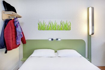 tarifs reservation hotels ibis budget Versailles Trappes