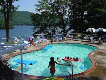 Boulder's Resort in Adirondack Region, New York