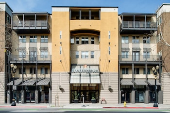 Global Luxury Suites at San Fernando in San Jose, California