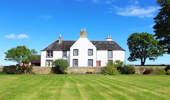Tarrel Farmhouse Tarrel Farmhouse