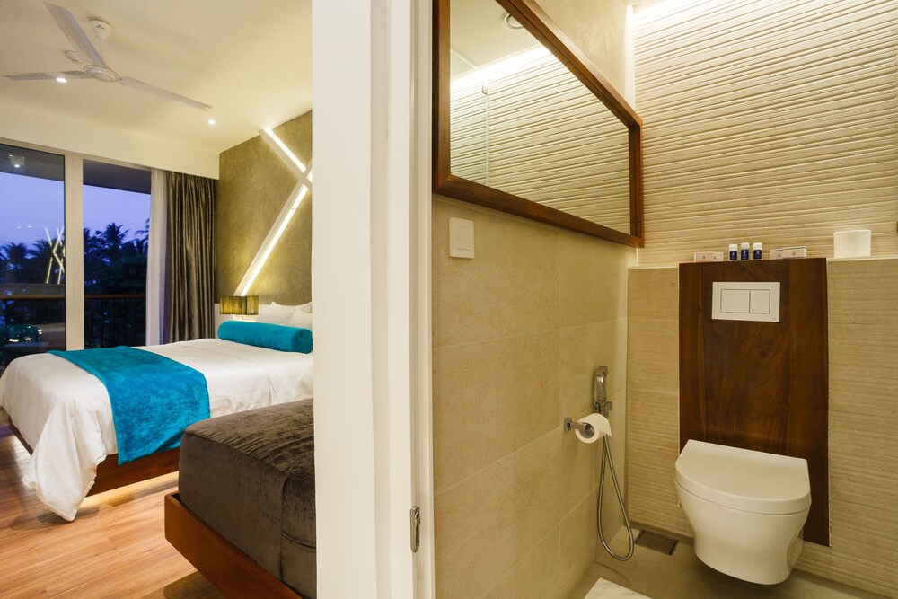 Camelot Beach Hotel