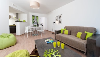 tarifs reservation hotels Ténéo Apparthotel Talence Arthéna