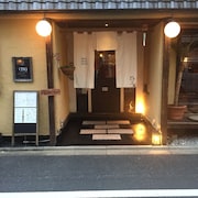 五小房旅館