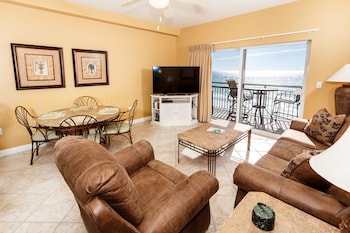 Pelican Isle 602 by RedAwning Pelican Isle 602 by RedAwning