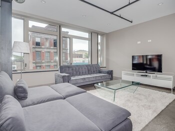 Deedee's Apartments - Lofts at Grove in Jersey City, New Jersey