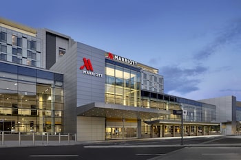 Calgary Airport Marriott In-Terminal Hotel Calgary Airport Marriott In-Terminal Hotel