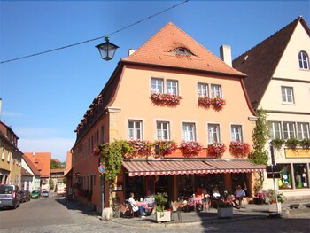 Hocher Hotel & Café Hocher Hotel & Café